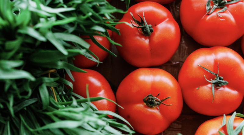 woman leaves her husband as he cooked tomato curry