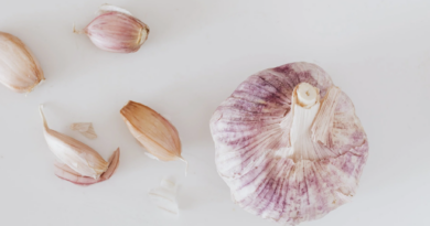 benefits of eating garlic in the morning