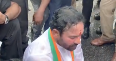 kishan reddy creates ruckus at hyderabad airport