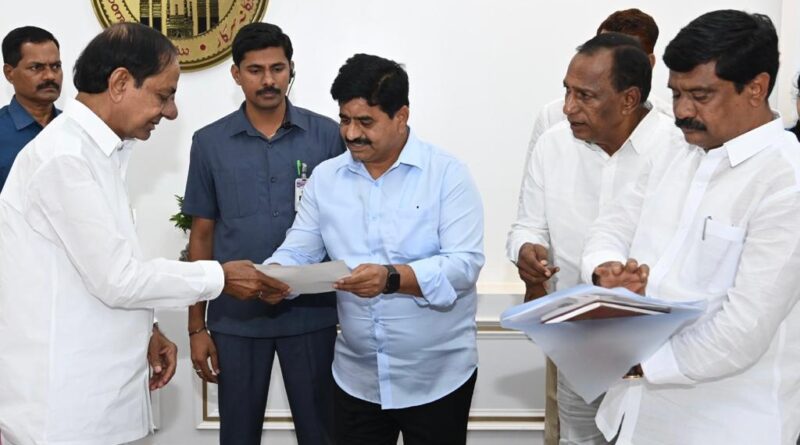 Center will not build Uppal road Let's build it ourselves says cm kcr