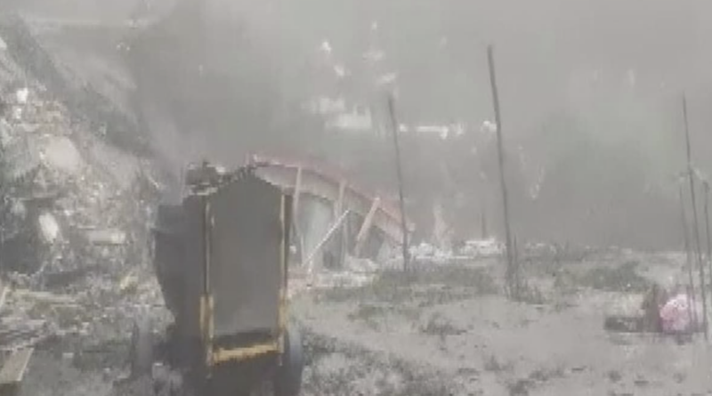 temple collapsed in himachal pradesh due to rains