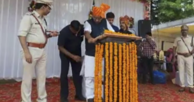 madhya pradesh speaker and minister faint during flag hoisting