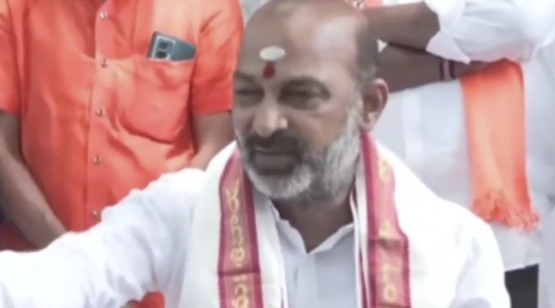 bandi sanjay alleges kcr wants congress to win