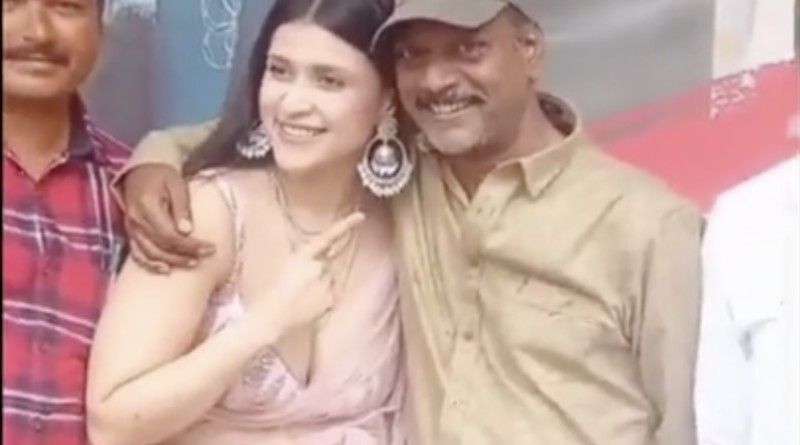 as ravi kumar kisses mannara chopra