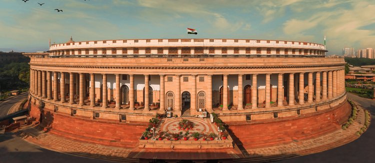 ministers take a photo at old parliament building