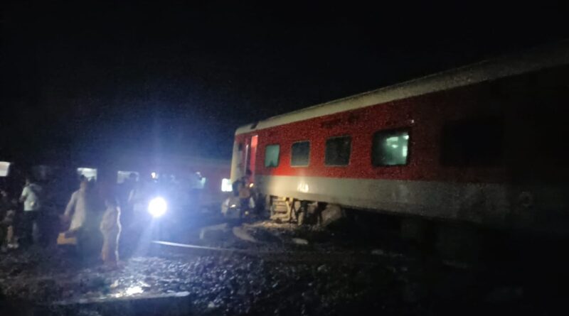 massive train accident in bihar leaves 4 dead