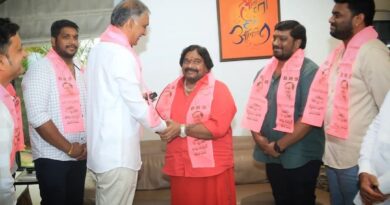 amberpet shankar joins brs party