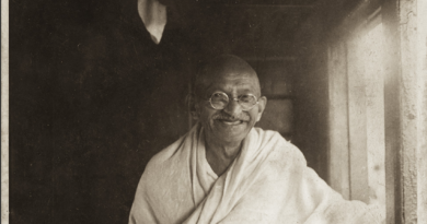 why mahatma gandhi ashes were distributed across india