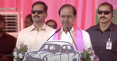 kcr slams revanth reddy again medak public meeting