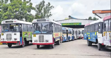 men are facing problems due to Free Bus Travel scheme in telangana