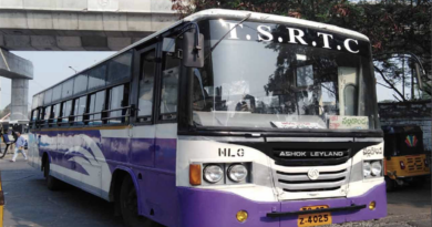 passengers losing money and gold in telangana buses