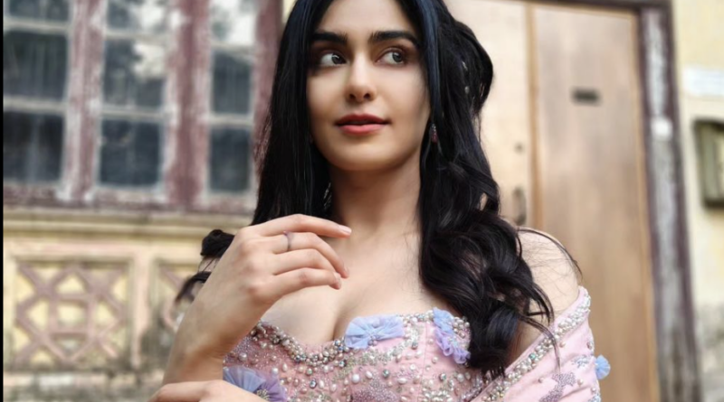 Adah Sharma to portray herself as a bar dancer