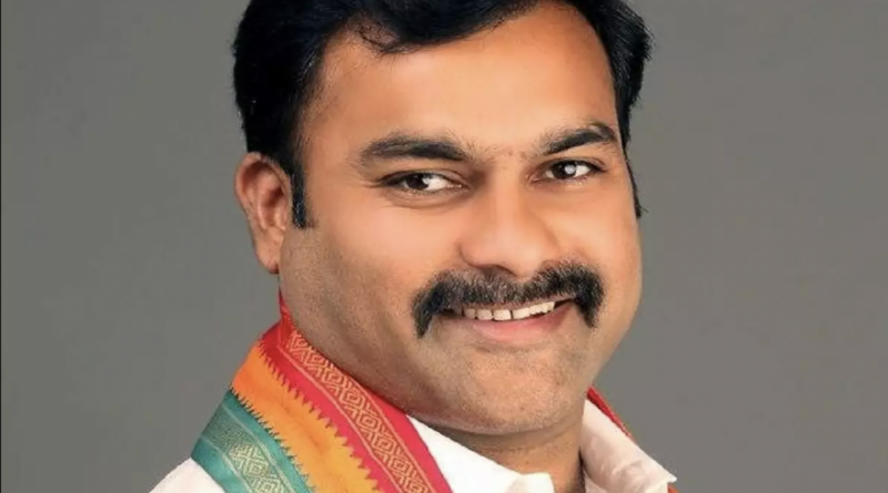 brs Sridhar Reddy warns bandi sanjay