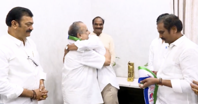 Mudragada Padmanabham finally joined ysrcp