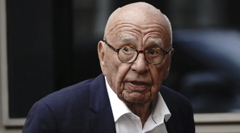 Rupert Murdoch gets engaged at 92