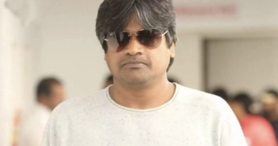 director harish shankar helped in pushing a car that broke down in the middle of the road