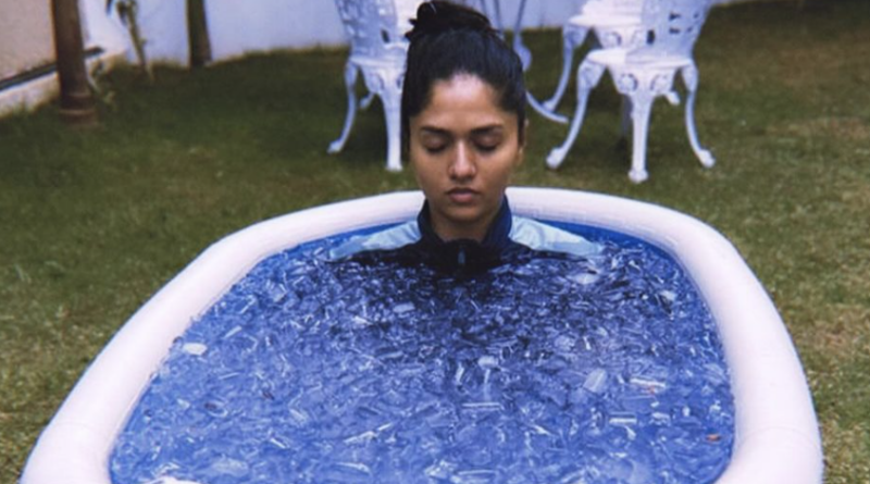 heroine Sunaina taking ice bath pics goes viral