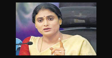 YS Sharmila reacts on attack on jagan mohan reddy