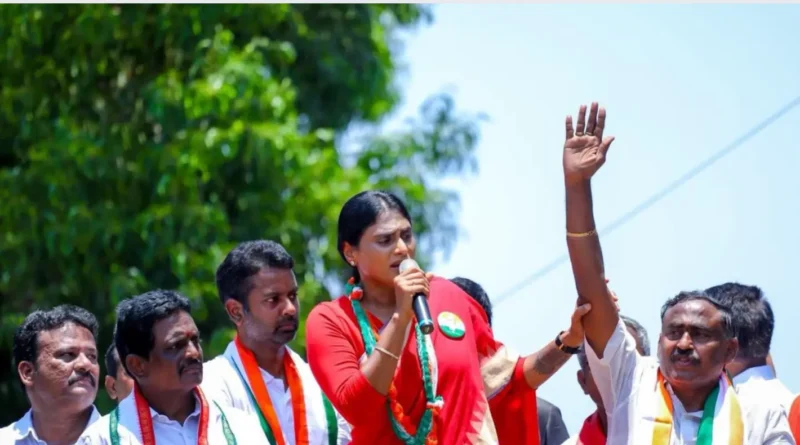 it was jagan's lawyer who included ysr name in cbi charge sheet says ys sharmila
