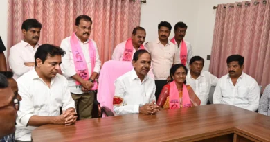 kcr blames congress for dried crops