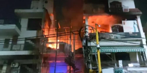 Delhi Hospital Fire kills 6 babies