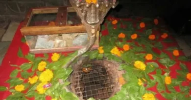 in this Achaleshwar Temple lord shiva's finger is worshipped