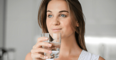 why drinking water right after eating is bad