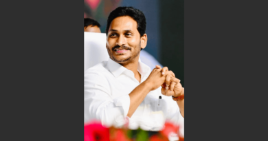 Jagan Mohan Reddy planning to merge ysrcp in congress