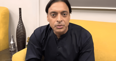 Shoaib Akhtar taunts pakistan cricket team for losing