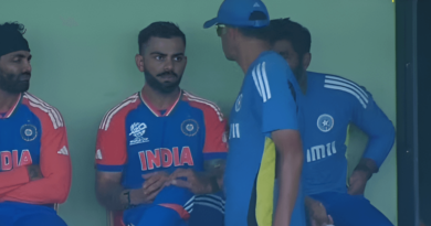 rahul dravid consoles virat kohli