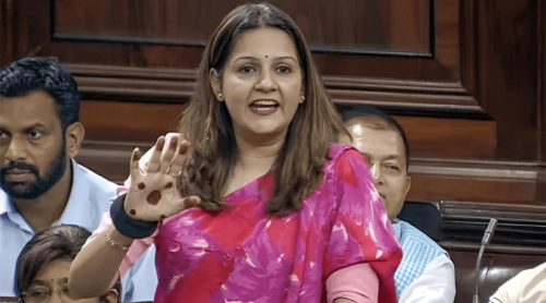 Priyanka Chaturvedi supports jagan mohan reddy dharna