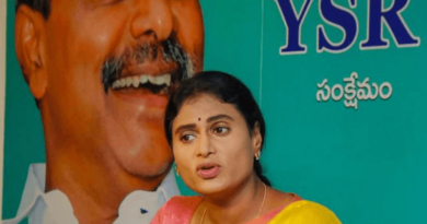 YS Sharmila condemns attack on deccan chronicle