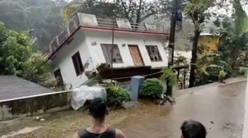 2 men from kerala wants to marry women who lost their home in kerala floods