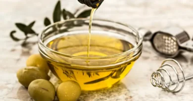 consumption of extra virgin olive oil is bad to your heart