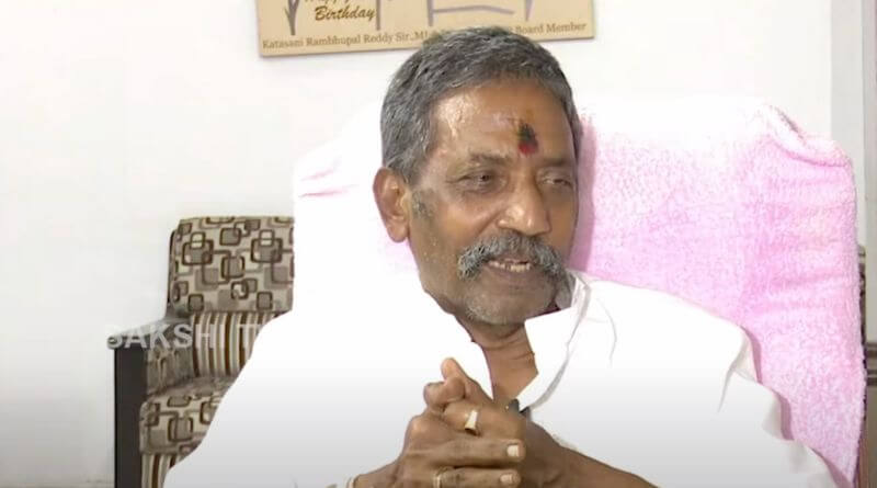 Katasani Rambhupal Reddy satires on bhuma akhila priya