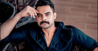 Tovino Thomas says malayalam films get affected if he does a telugu film