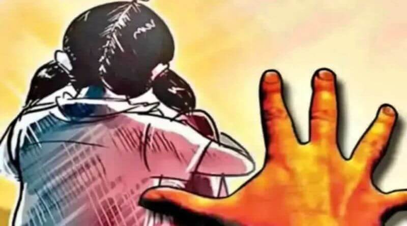 elderly man tried to rape a minor girl in east godavari