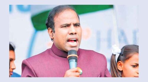 ka paul slams telangana ministers