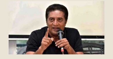 prakash raj slams konda surekha