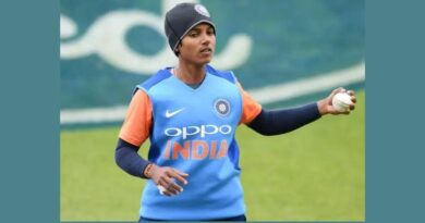 punam raut slams harmanpreet kaur