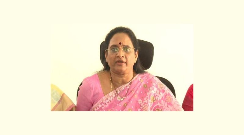 vasireddy padma resigned to ycp