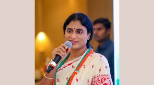 ys sharmila slams pawan kalyan